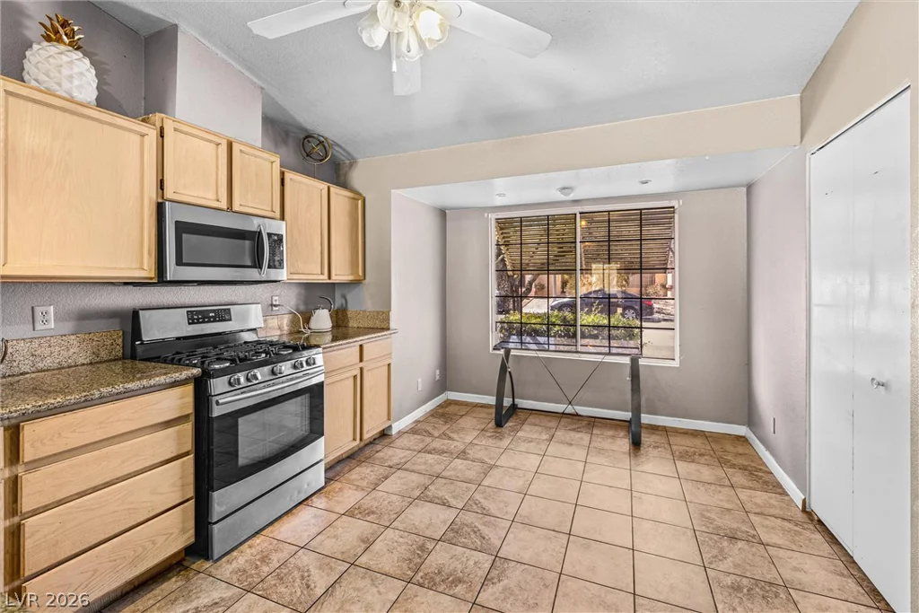 1624 Palmae, Las Vegas, NV 89128