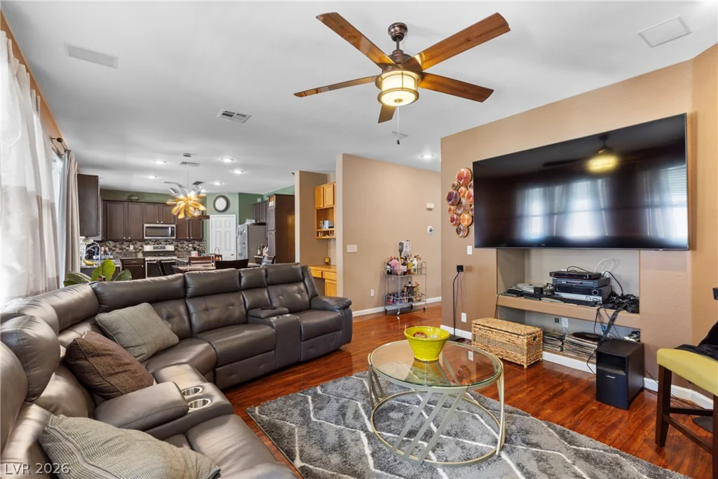 2502 Parasail Point, North Las Vegas, NV 89031