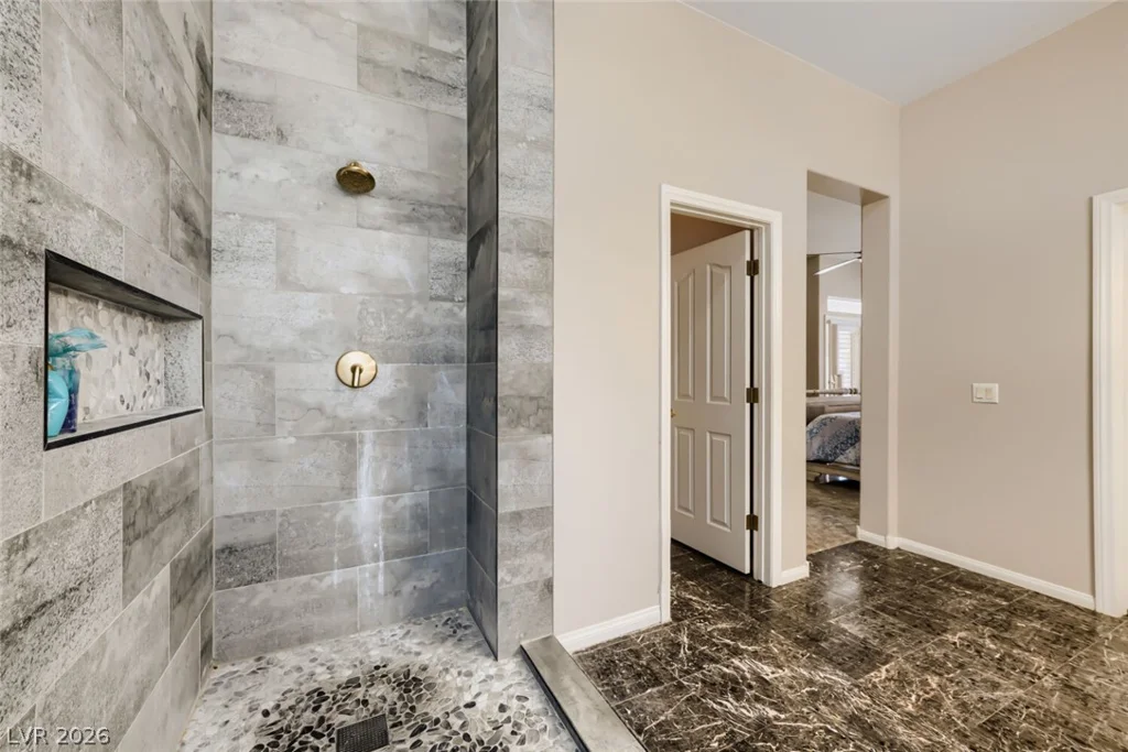 8869 Pheasant Valley, Las Vegas, NV 89123