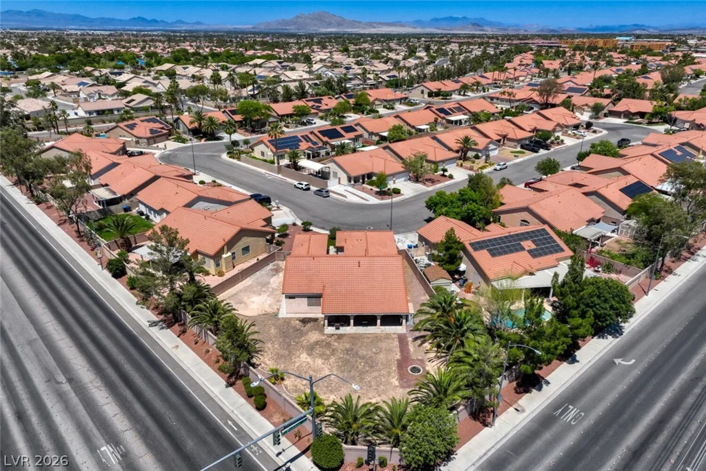 8869 Pheasant Valley, Las Vegas, NV 89123