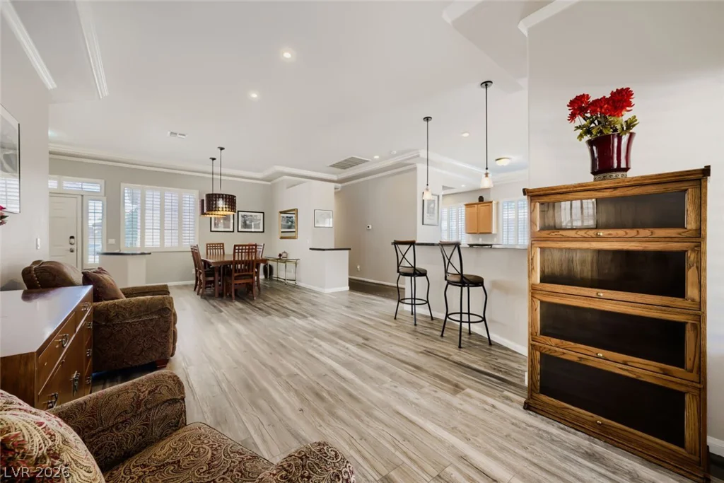 8869 Pheasant Valley, Las Vegas, NV 89123
