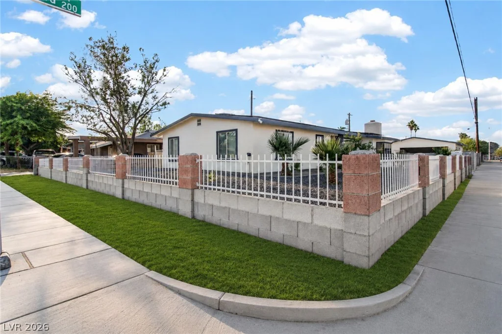 233 23rd, Las Vegas, NV 89101