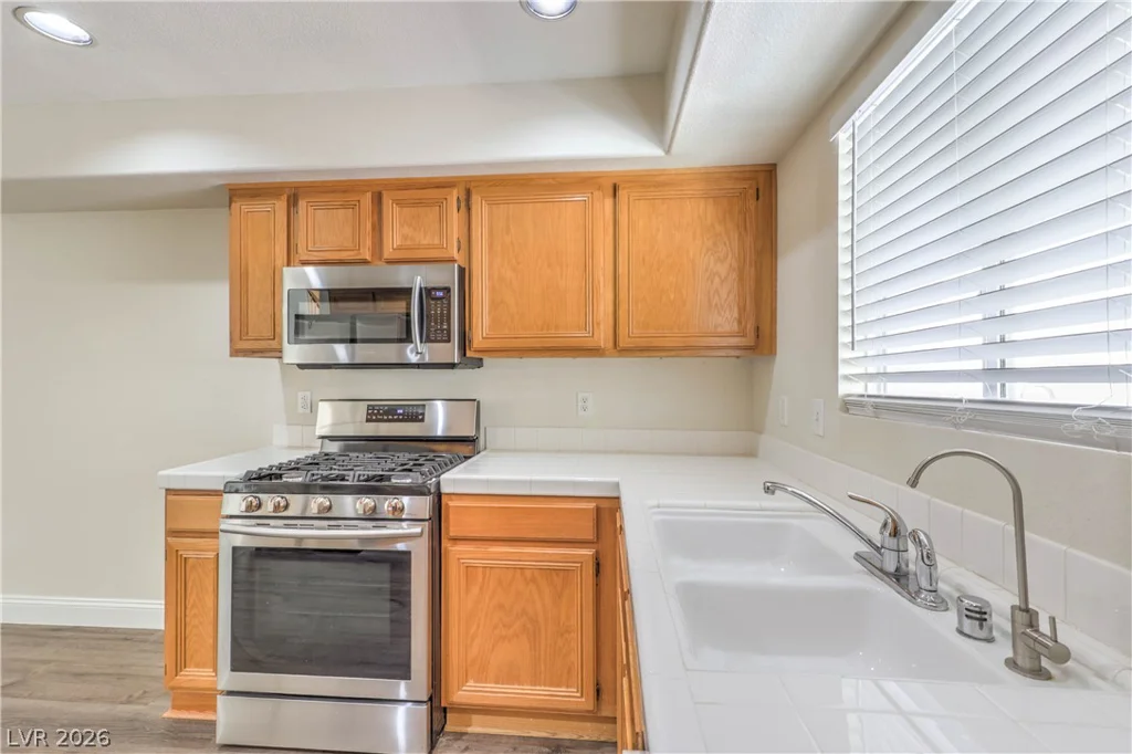606 Zalataia, North Las Vegas, NV 89031