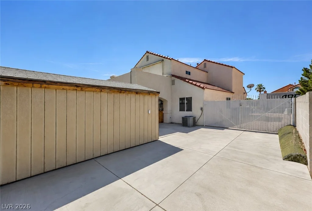 606 Zalataia, North Las Vegas, NV 89031