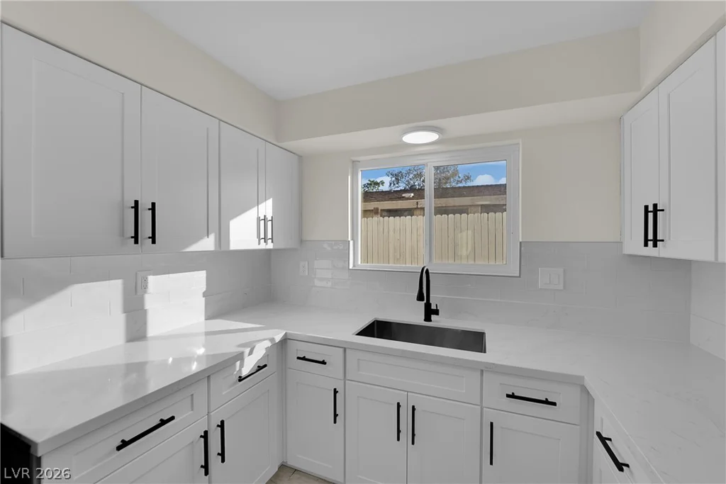 4404 Edward, Las Vegas, NV 89108