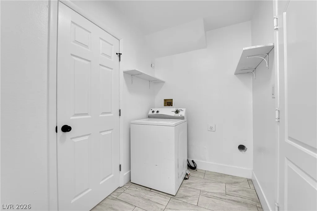 4404 Edward, Las Vegas, NV 89108