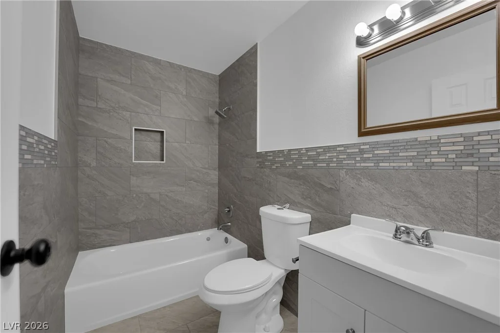 4404 Edward, Las Vegas, NV 89108