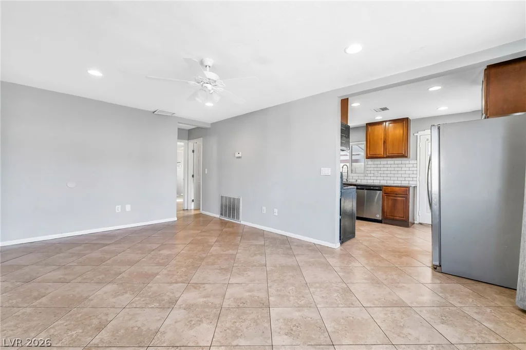 140 Victory, Henderson, NV 89015