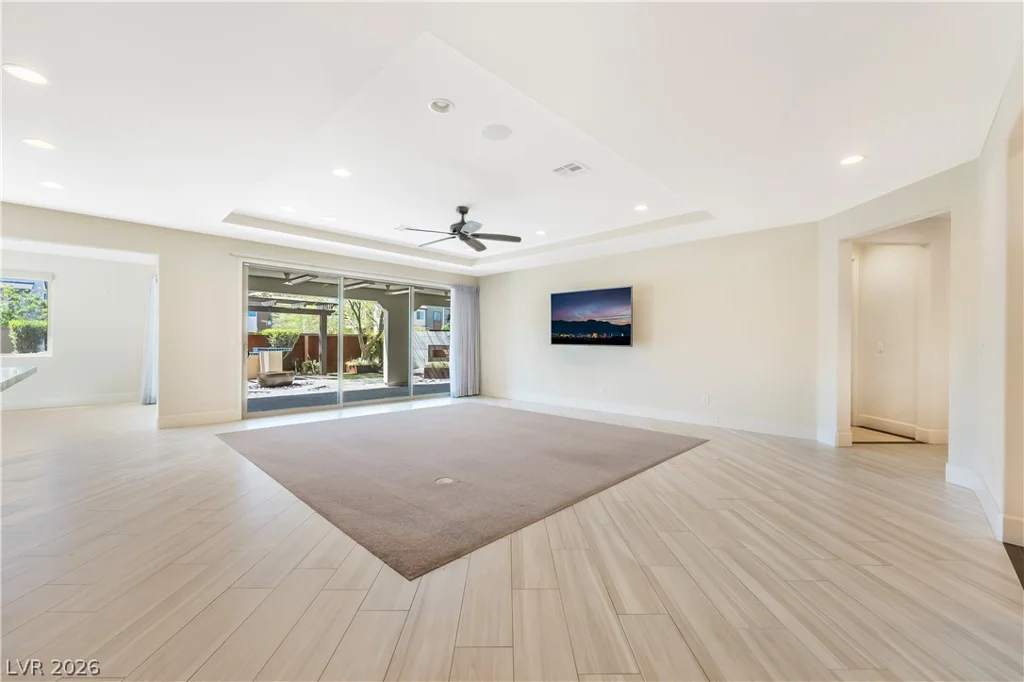 9335 Las Haciendas, Las Vegas, NV 89148