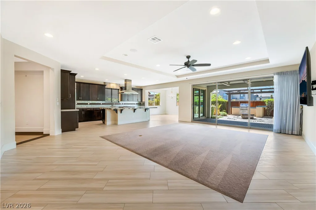 9335 Las Haciendas, Las Vegas, NV 89148