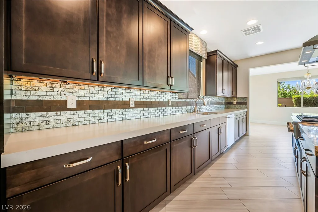 9335 Las Haciendas, Las Vegas, NV 89148
