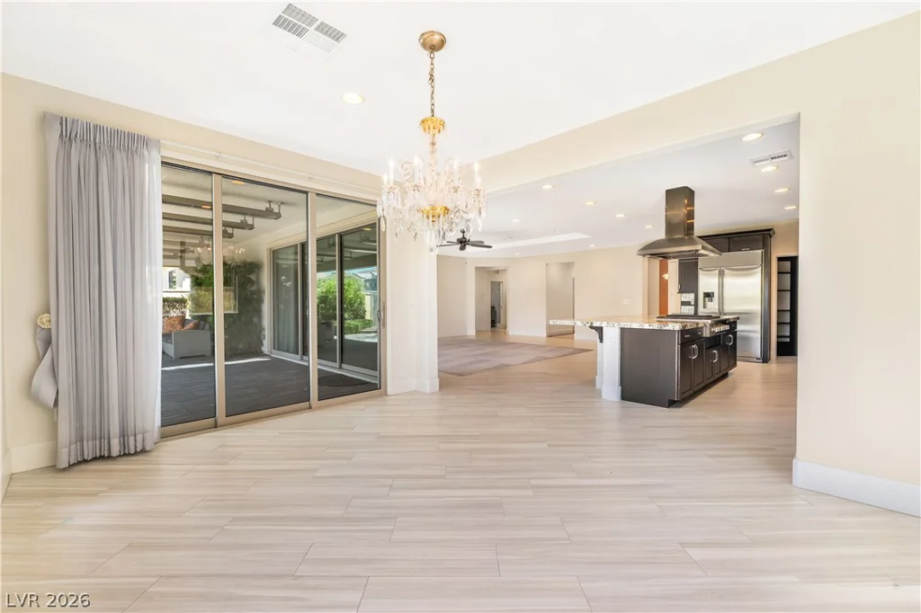 9335 Las Haciendas, Las Vegas, NV 89148