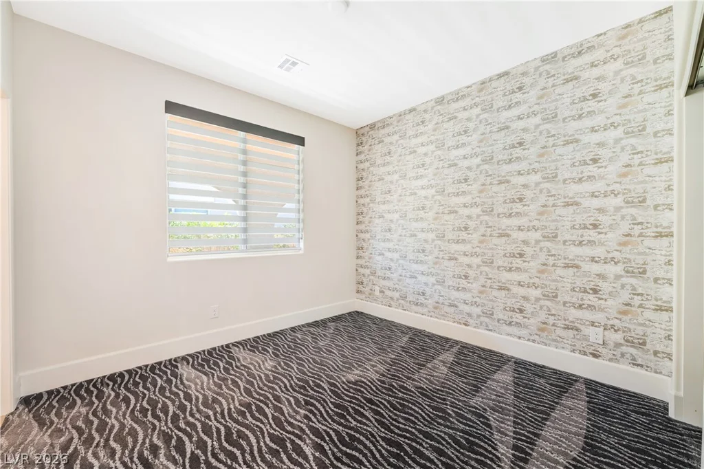 9335 Las Haciendas, Las Vegas, NV 89148