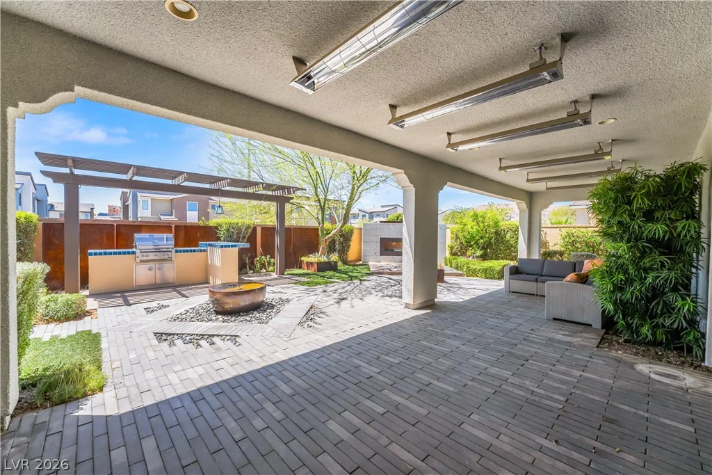 9335 Las Haciendas, Las Vegas, NV 89148