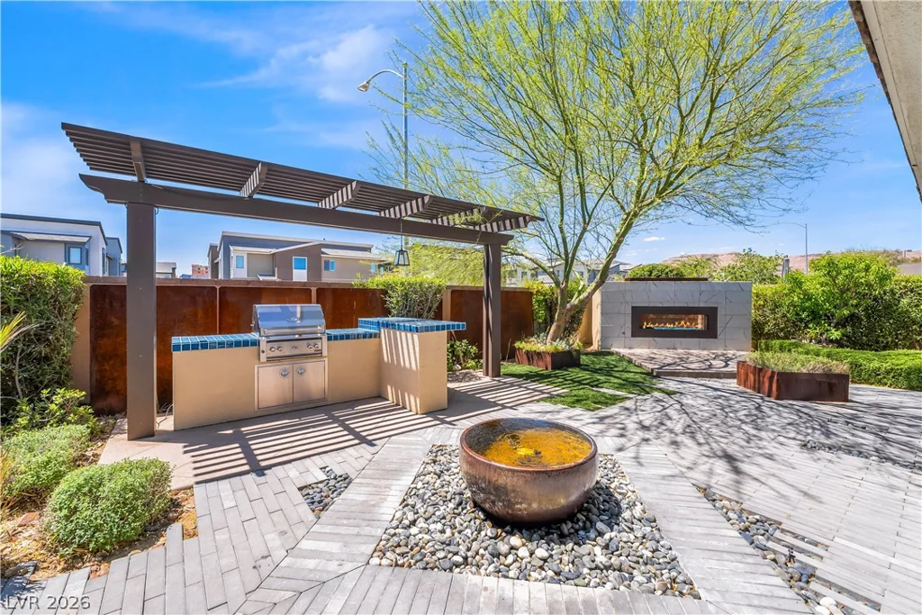 9335 Las Haciendas, Las Vegas, NV 89148