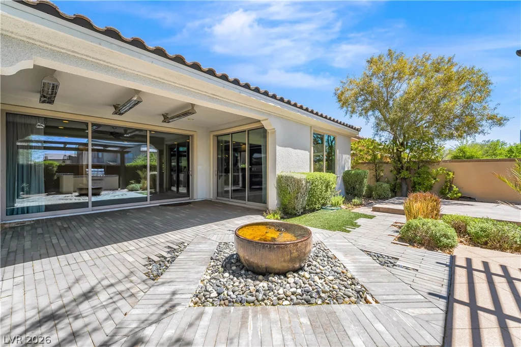 9335 Las Haciendas, Las Vegas, NV 89148