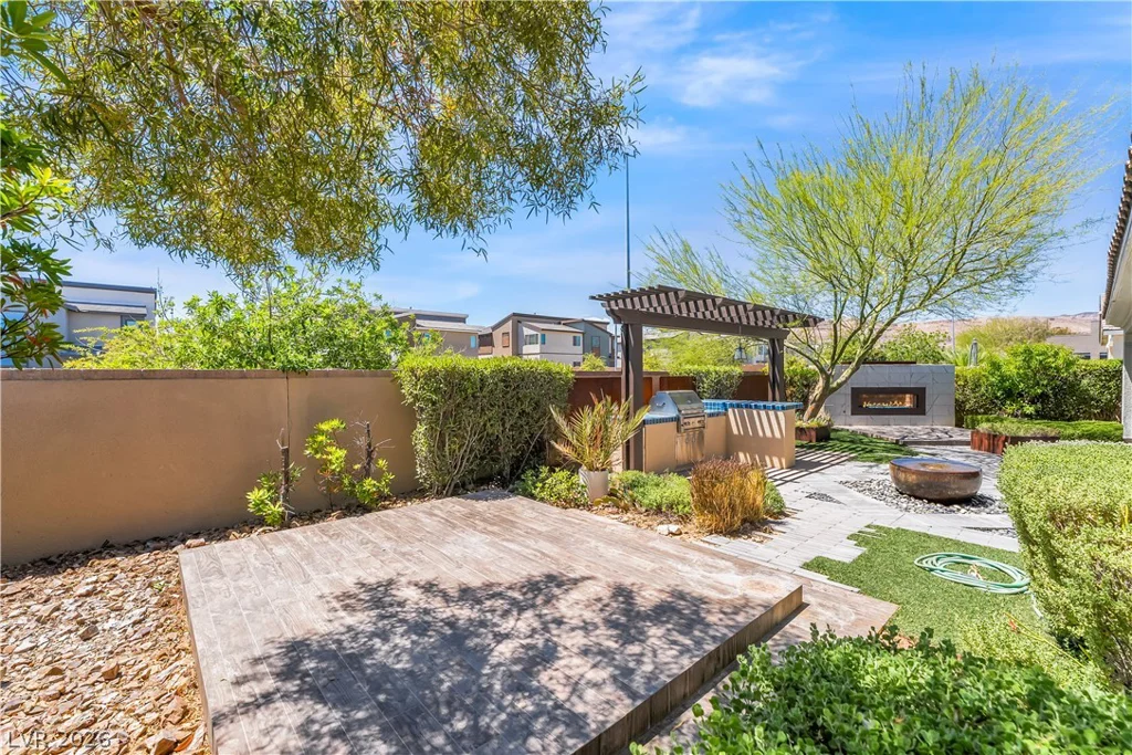 9335 Las Haciendas, Las Vegas, NV 89148