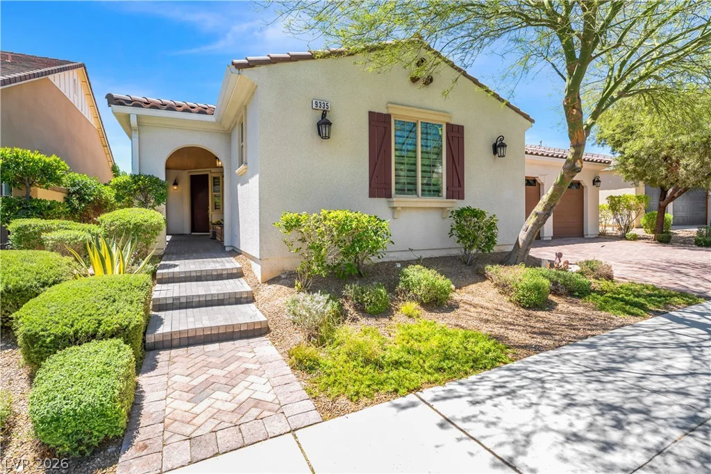 9335 Las Haciendas, Las Vegas, NV 89148