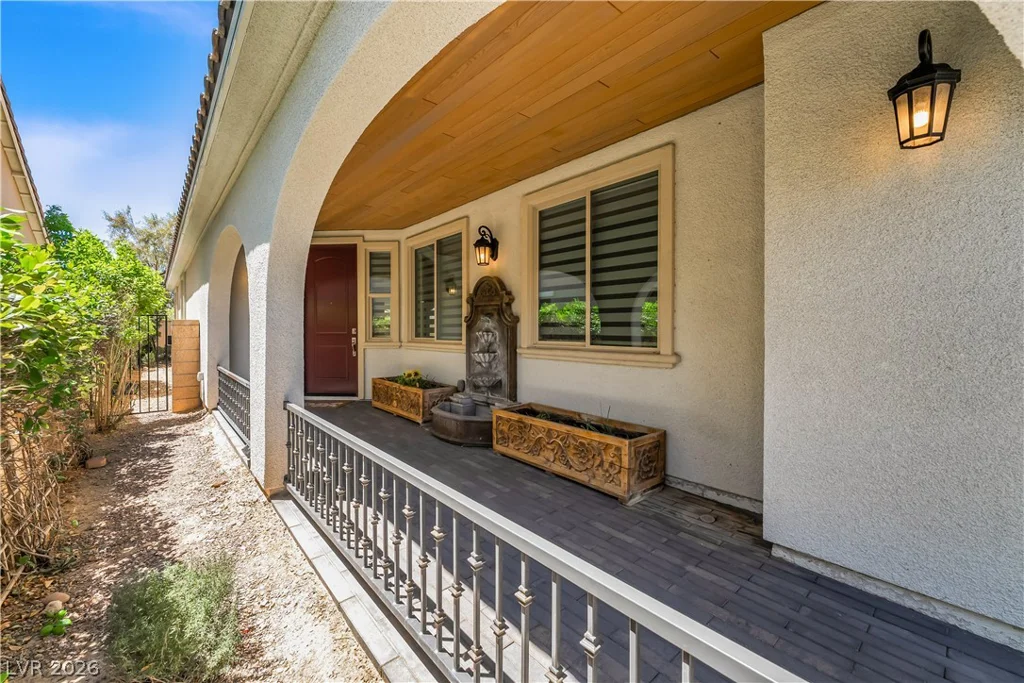 9335 Las Haciendas, Las Vegas, NV 89148