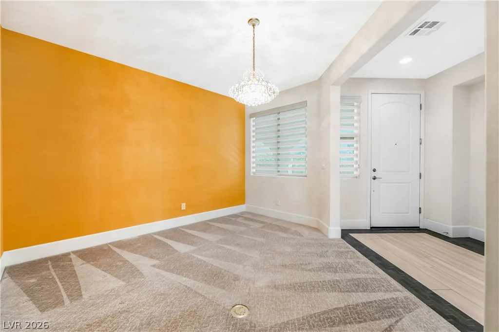 9335 Las Haciendas, Las Vegas, NV 89148