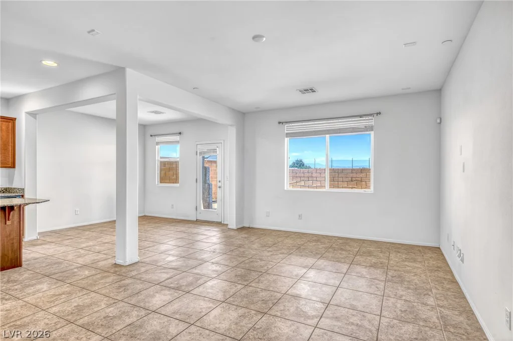 1009 Pebble Lake, Henderson, NV 89011