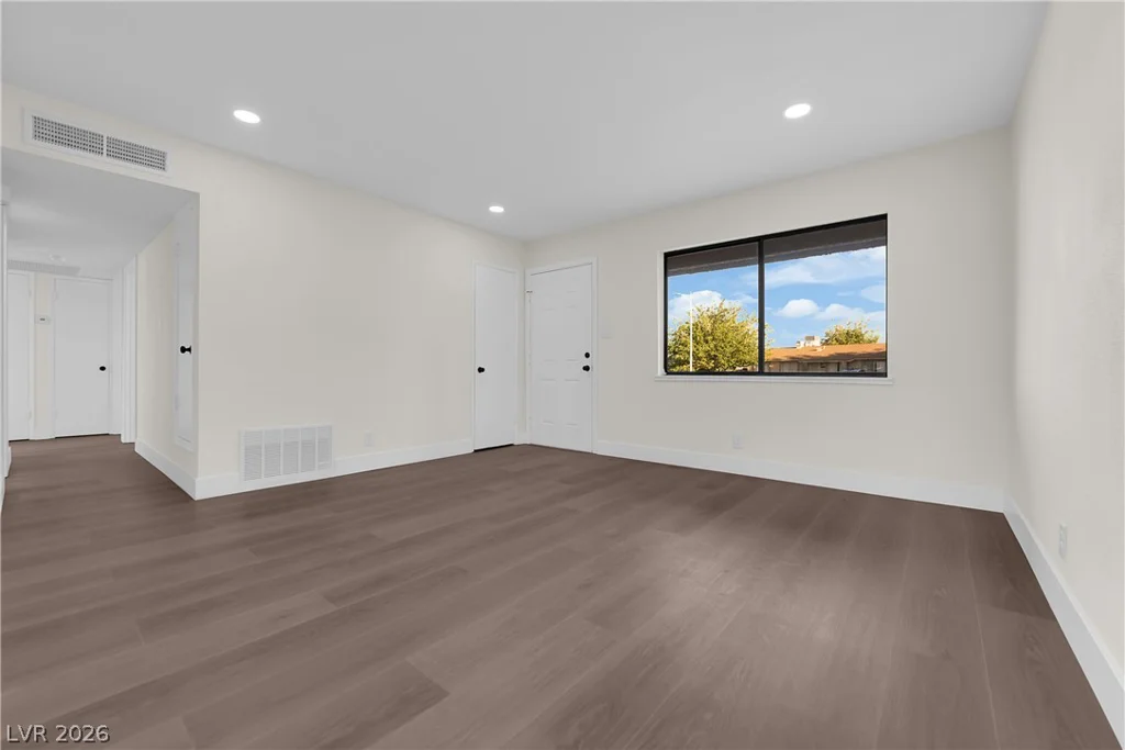 6120 Denver, Las Vegas, NV 89107