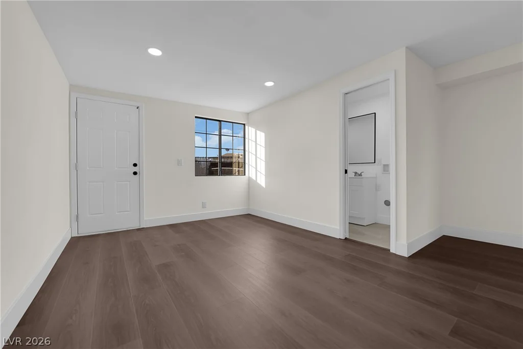 6120 Denver, Las Vegas, NV 89107