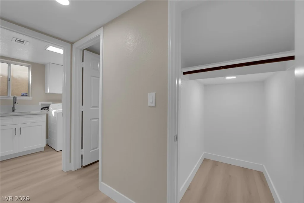 2328 Hunt Club, Las Vegas, NV 89128
