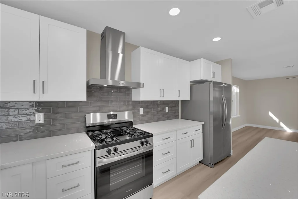2328 Hunt Club, Las Vegas, NV 89128