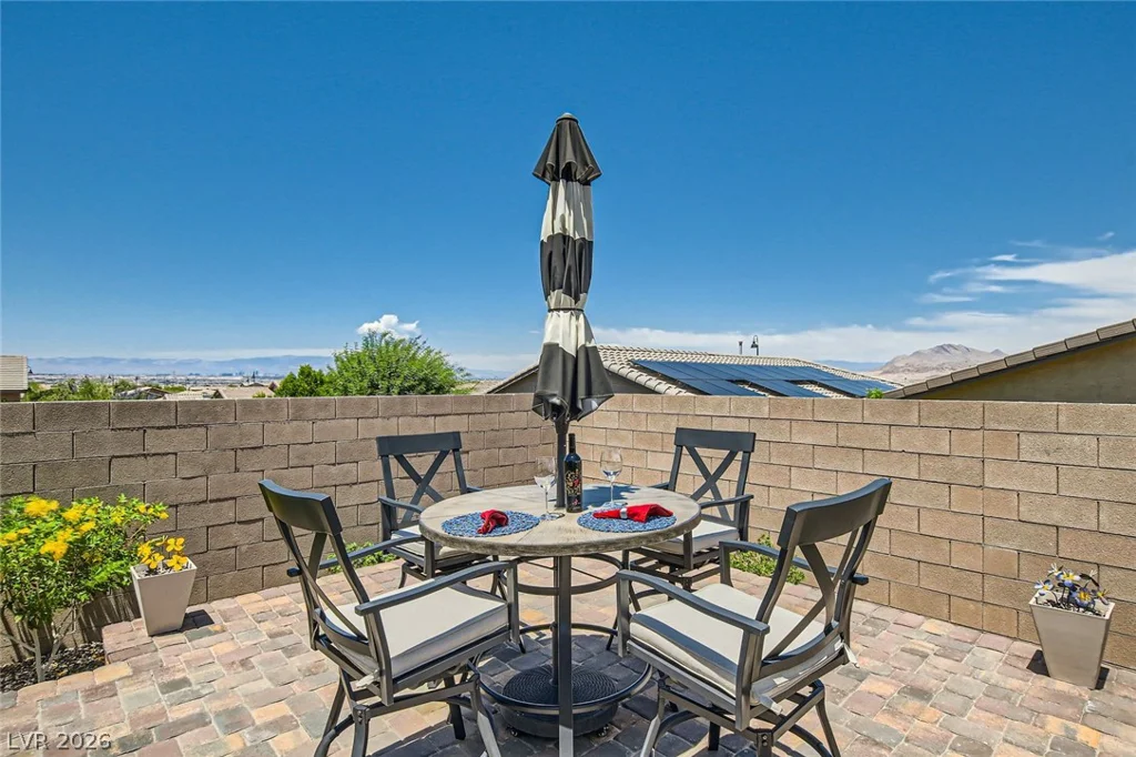 498 Pebble Run, Henderson, NV 89011