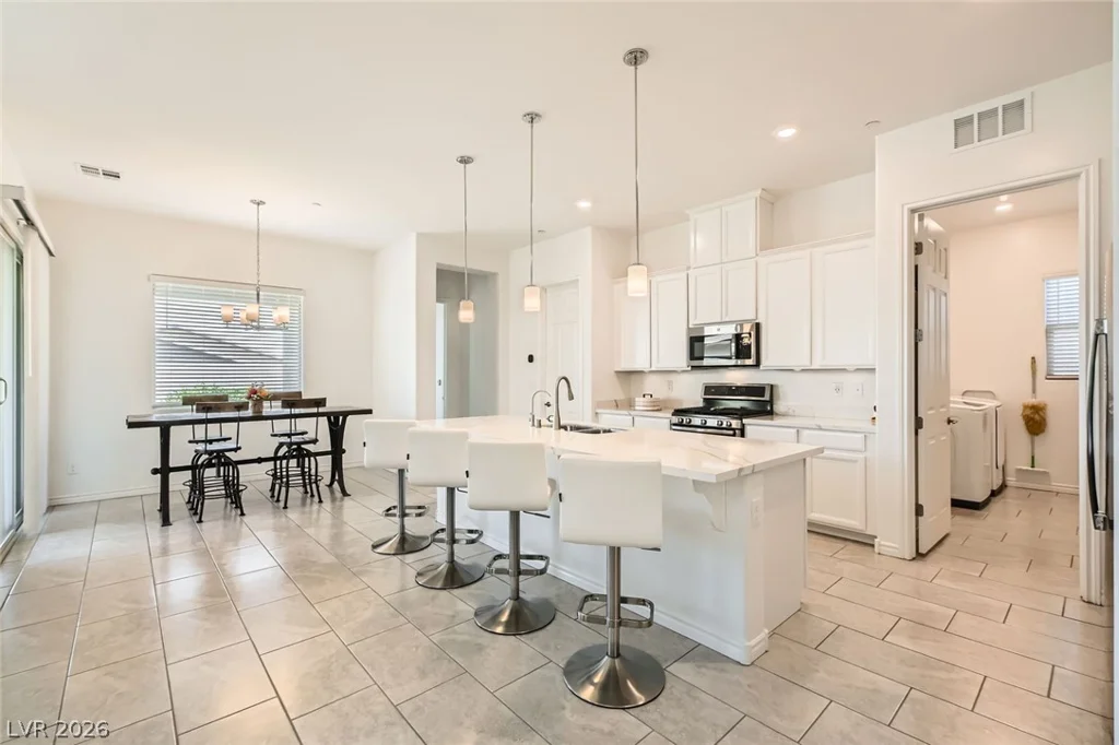 498 Pebble Run, Henderson, NV 89011