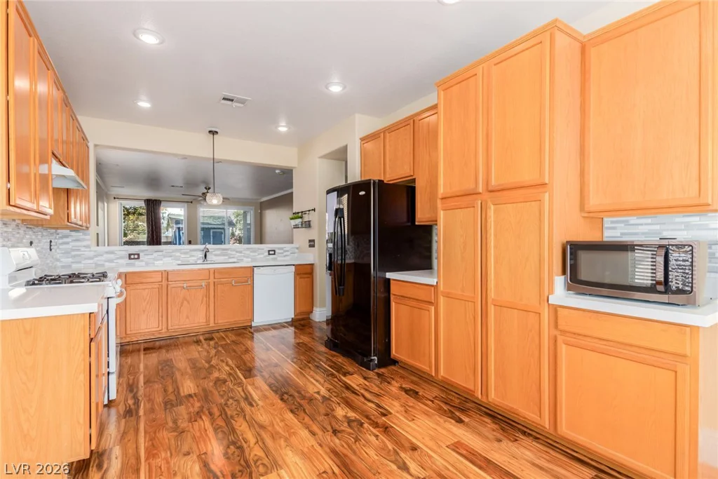 5046 Great Abaco, North Las Vegas, NV 89031