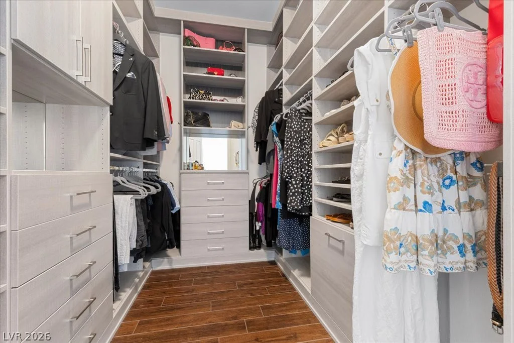 5717 Buena Martina, Las Vegas, NV 89141