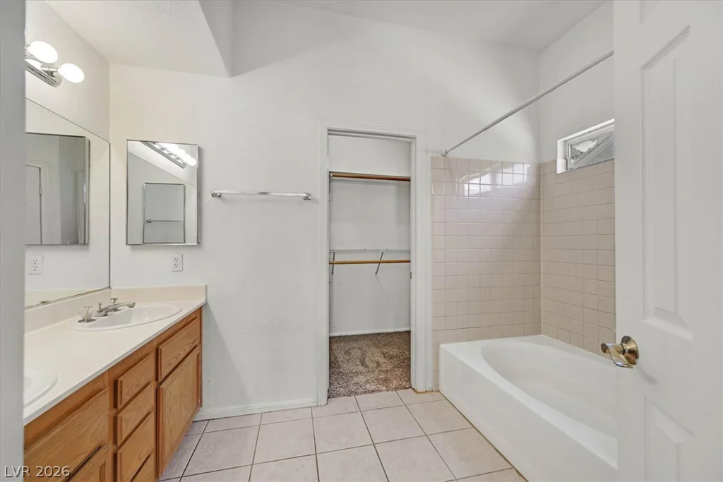 1692 Navarre, Henderson, NV 89014