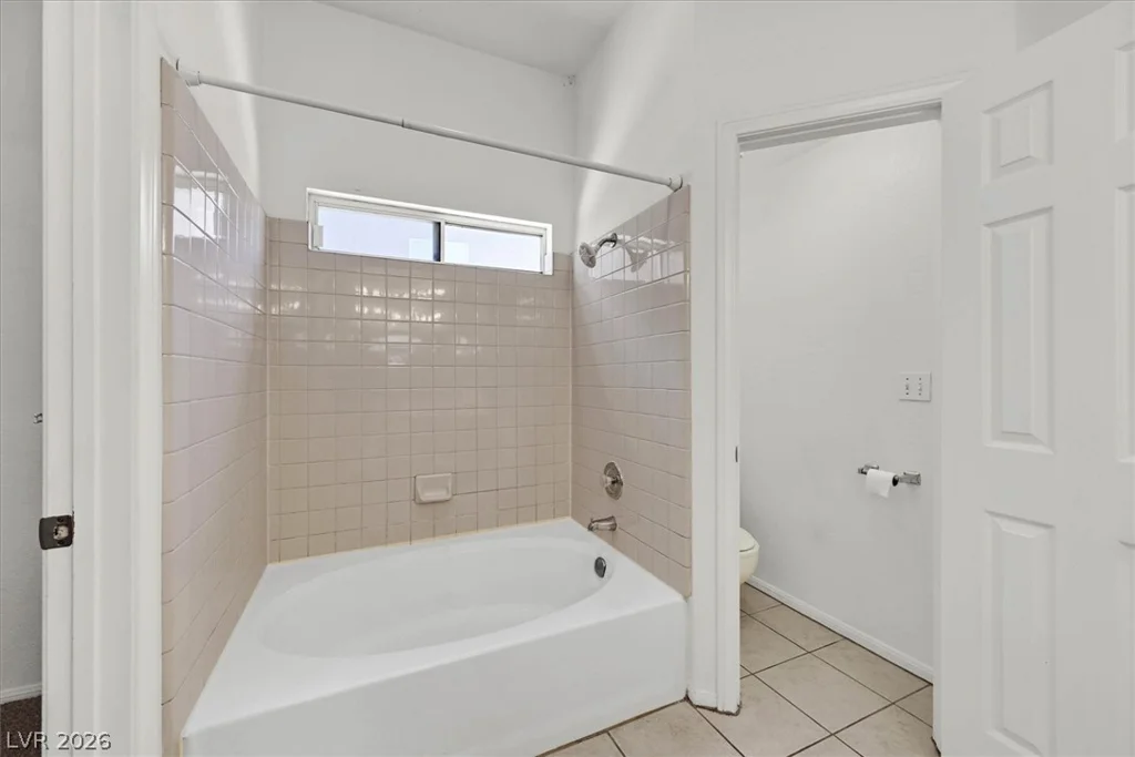 1692 Navarre, Henderson, NV 89014