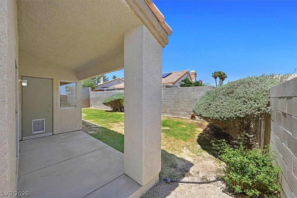 1692 Navarre, Henderson, NV 89014