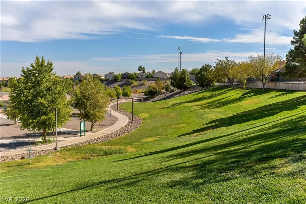 1692 Navarre, Henderson, NV 89014