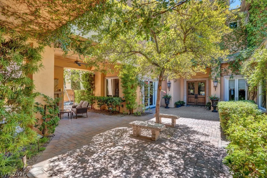9717 Winter Palace, Las Vegas, NV 89145