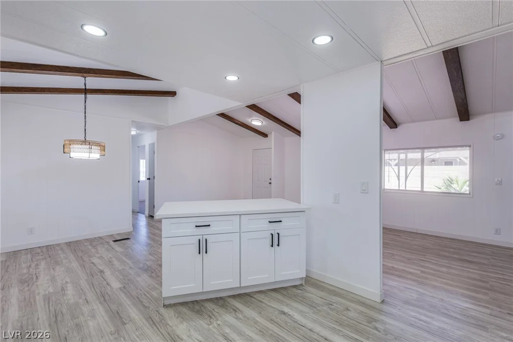 3230 La Barca, Las Vegas, NV 89122