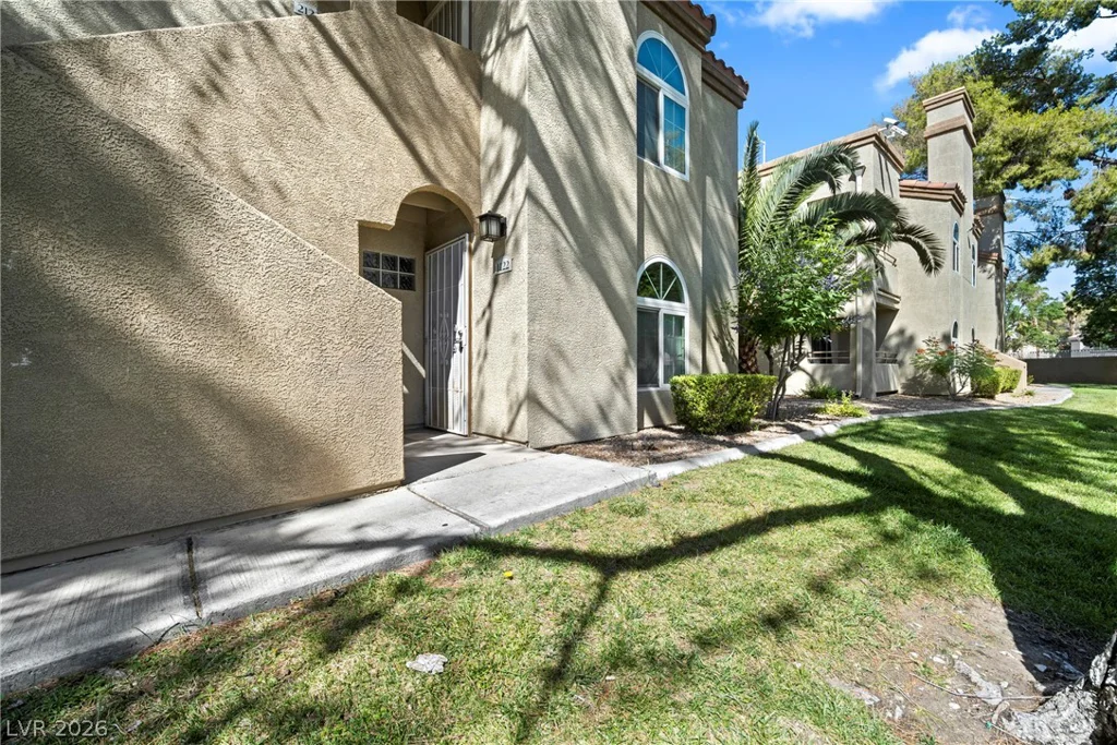 3145 Flamingo, Las Vegas, NV 89121