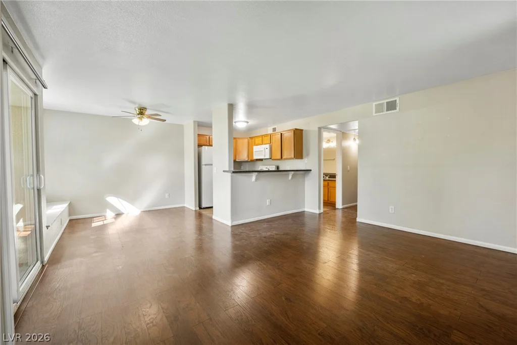 3145 Flamingo, Las Vegas, NV 89121