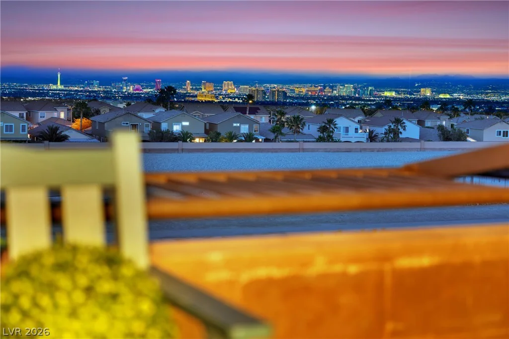 600 Carriage Hill, Las Vegas, NV 89138