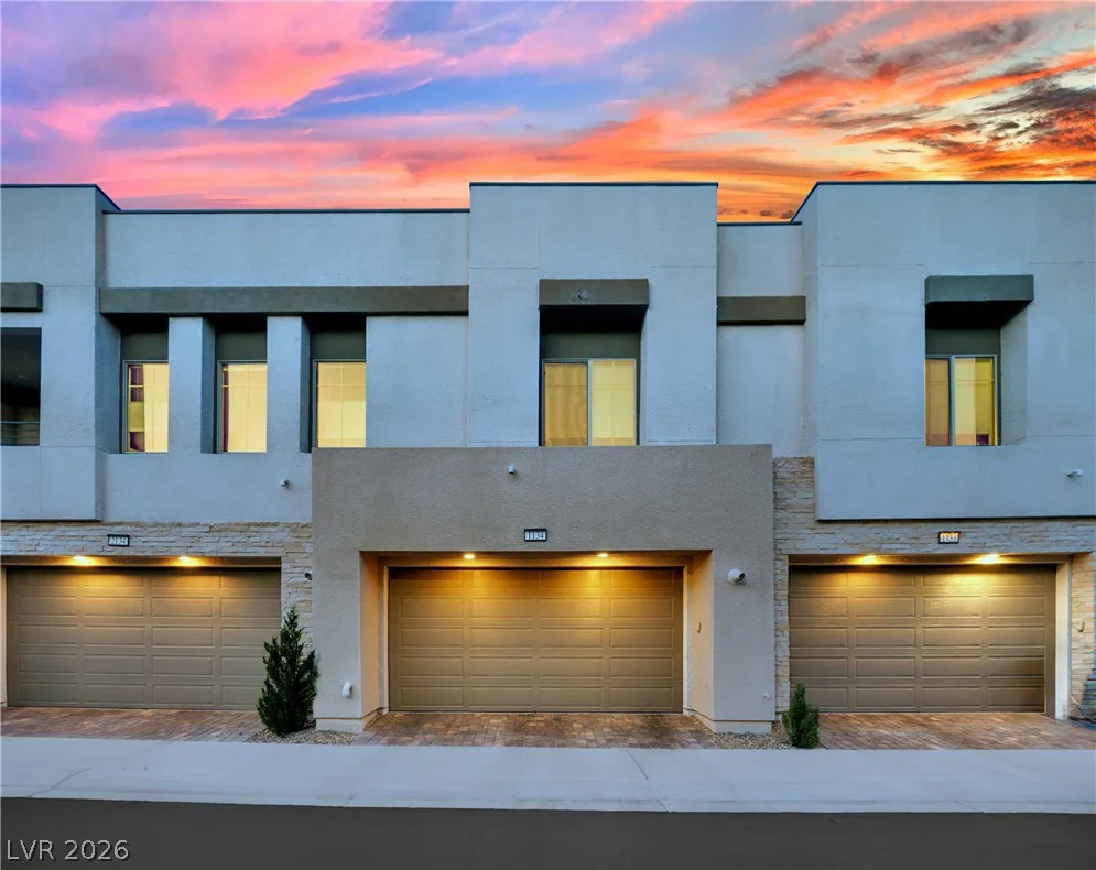 600 Carriage Hill, Las Vegas, NV 89138
