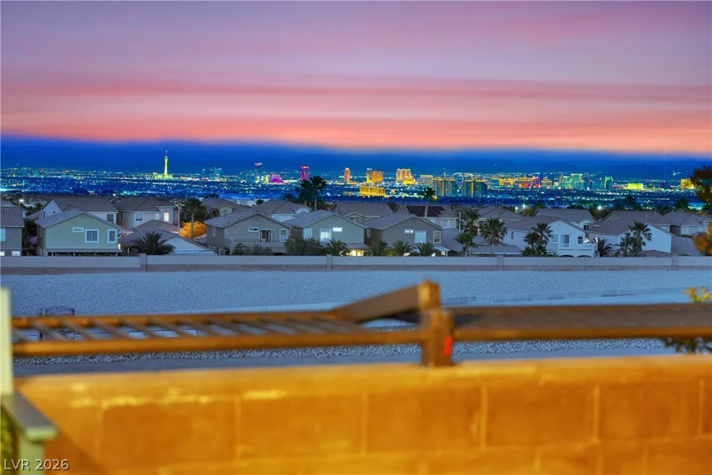 600 Carriage Hill, Las Vegas, NV 89138