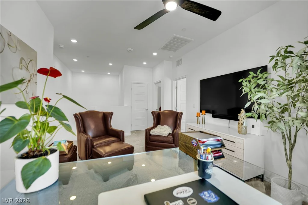 600 Carriage Hill, Las Vegas, NV 89138