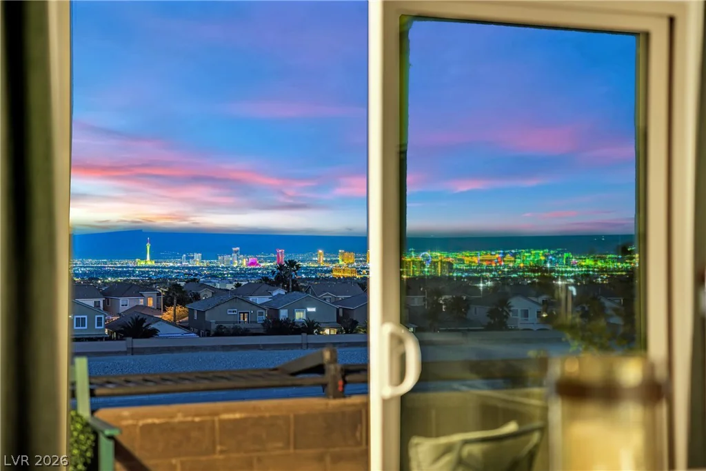 600 Carriage Hill, Las Vegas, NV 89138