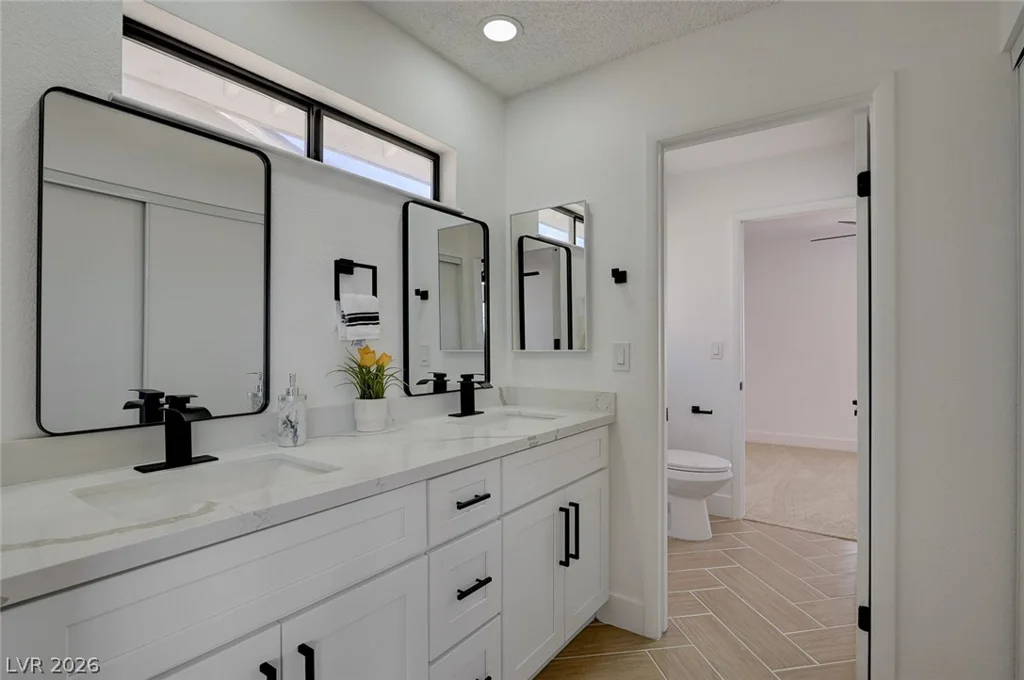 1702 Mapleleaf, Las Vegas, NV 89142