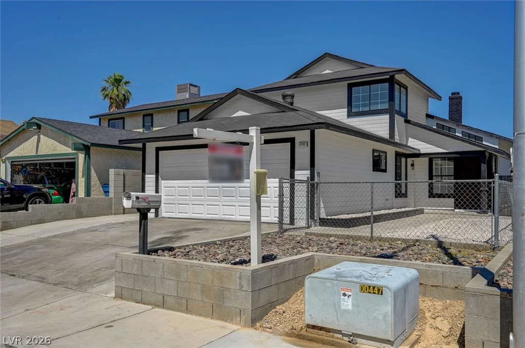 1702 Mapleleaf, Las Vegas, NV 89142