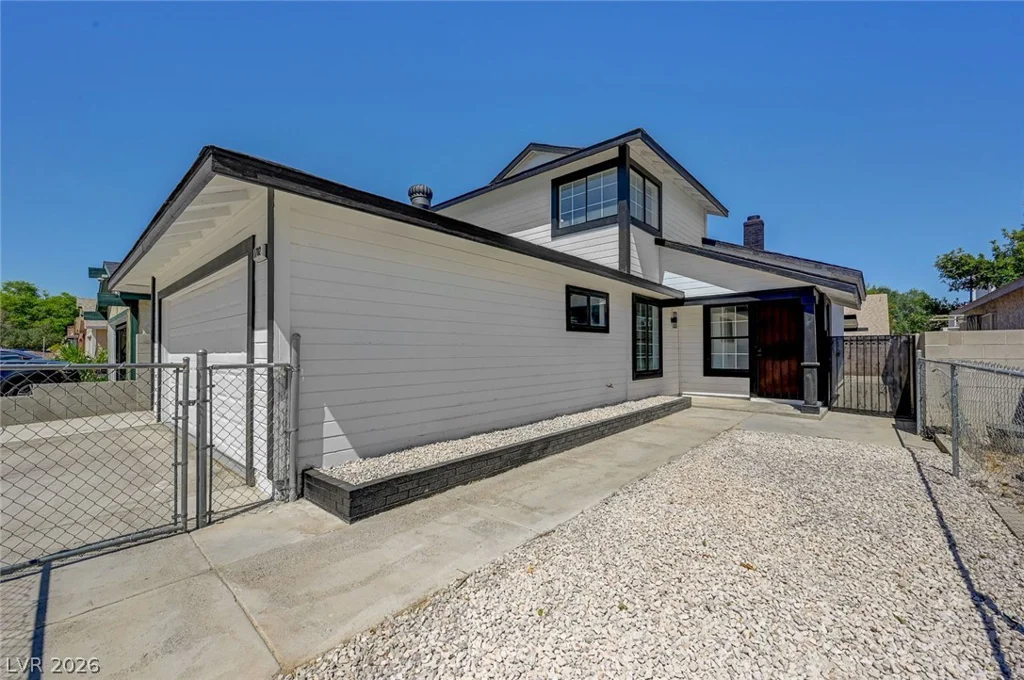 1702 Mapleleaf, Las Vegas, NV 89142