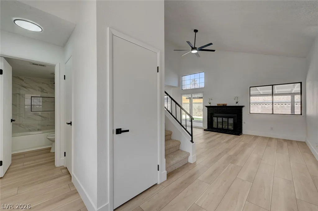 1702 Mapleleaf, Las Vegas, NV 89142